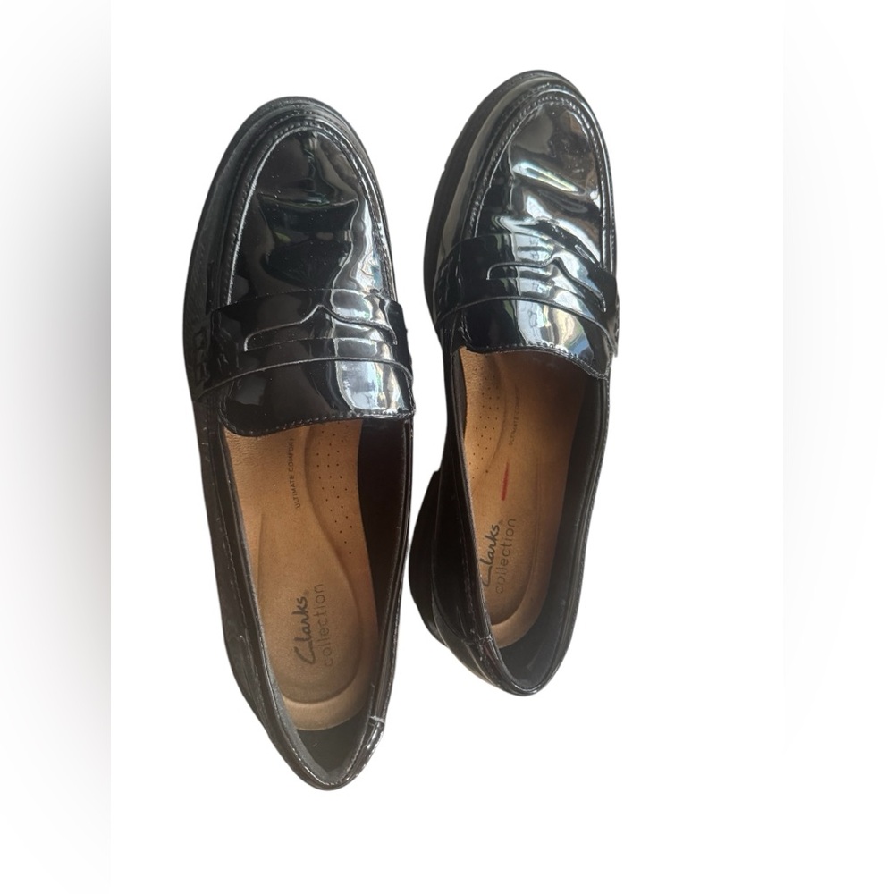 Clarks Women's Westlynn Ayla Round-Toe Penny Loafers - Picture 2 of 10